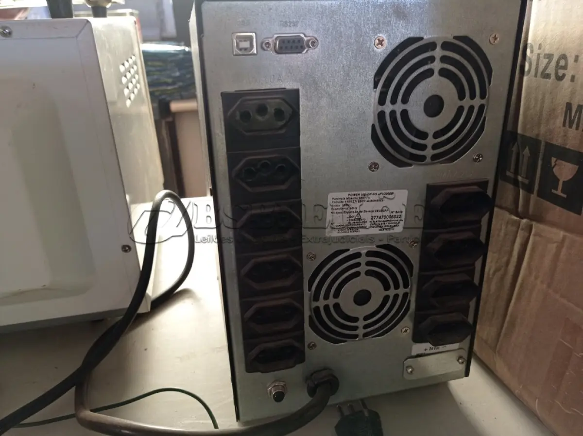 LOTE 276 - 01 NOBREAK MARCA SMS 3000VA.  (NO ESTADO) ATENÇÃO! FAZER A VISITAÇÃO ANTES DE ARREMATAR, NÃO SABEMOS SE FUNCIONA. LEILÃO NÃO TEM GARANTIA E NEM DEVOLUÇÃO, SUJEITO A POSSÍVEIS AVARIAS VISÍVEIS/OCULTAS E/OU AUSÊNCIA DE COMPONENTES.