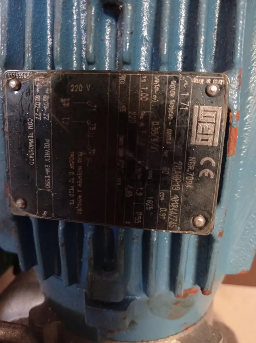 LOTE 377 - 01 MOTOR ELÉTRICO PARA PORTÃO MARCA ROSSI. (NO ESTADO) ATENÇÃO! FAZER A VISITAÇÃO ANTES DE ARREMATAR, NÃO SABEMOS SE FUNCIONA. LEILÃO NÃO TEM GARANTIA E NEM DEVOLUÇÃO, SUJEITO A POSSÍVEIS AVARIAS VISÍVEIS/OCULTAS E/OU AUSÊNCIA DE COMPONENTES.
