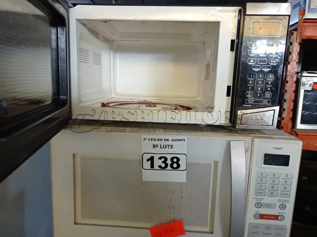 LOTE 138 - 02 MICRO-ONDAS SEM PRATO MARCAS E MODELOS DIVERSOS E 01 FORNO ELÉTRICO PARA RETIRADA DE PEÇAS. (NO ESTADO) ATENÇÃO! FAZER A VISITAÇÃO ANTES DE ARREMATAR, NÃO SABEMOS SE FUNCIONA. LEILÃO NÃO TEM GARANTIA E NEM DEVOLUÇÃO, SUJEITO A POSSÍVEIS AVARIAS VISÍVEIS/OCULTAS E/OU AUSÊNCIA DE COMPONENTES.