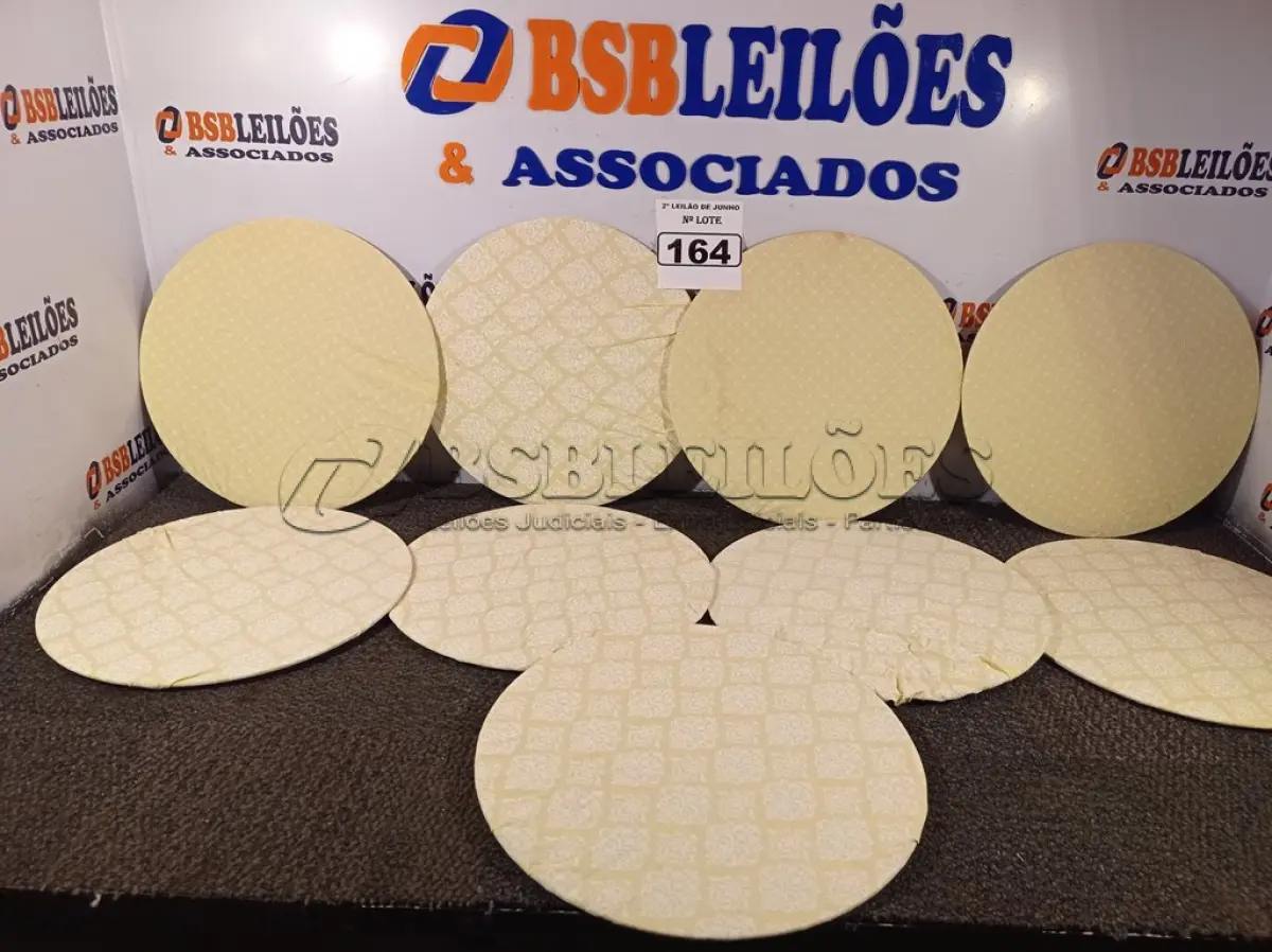LOTE 164 - 09 SOUSPLAT COM CAPA FLORIDA NA COR VERDE. (NO ESTADO) ATENÇÃO! FAZER A VISITAÇÃO ANTES DE ARREMATAR, NÃO SABEMOS SE FUNCIONA. LEILÃO NÃO TEM GARANTIA E NEM DEVOLUÇÃO, SUJEITO A POSSÍVEIS AVARIAS VISÍVEIS/OCULTAS E/OU AUSÊNCIA DE COMPONENTES.