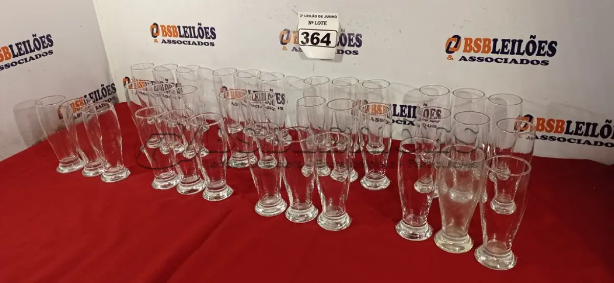 LOTE 364 - 35 TULIPAS ACOMPANHA CAIXA EM MDF. (NO ESTADO) ATENÇÃO! FAZER A VISITAÇÃO ANTES DE ARREMATAR, NÃO SABEMOS SE FUNCIONA. LEILÃO NÃO TEM GARANTIA E NEM DEVOLUÇÃO, SUJEITO A POSSÍVEIS AVARIAS VISÍVEIS/OCULTAS E/OU AUSÊNCIA DE COMPONENTES.