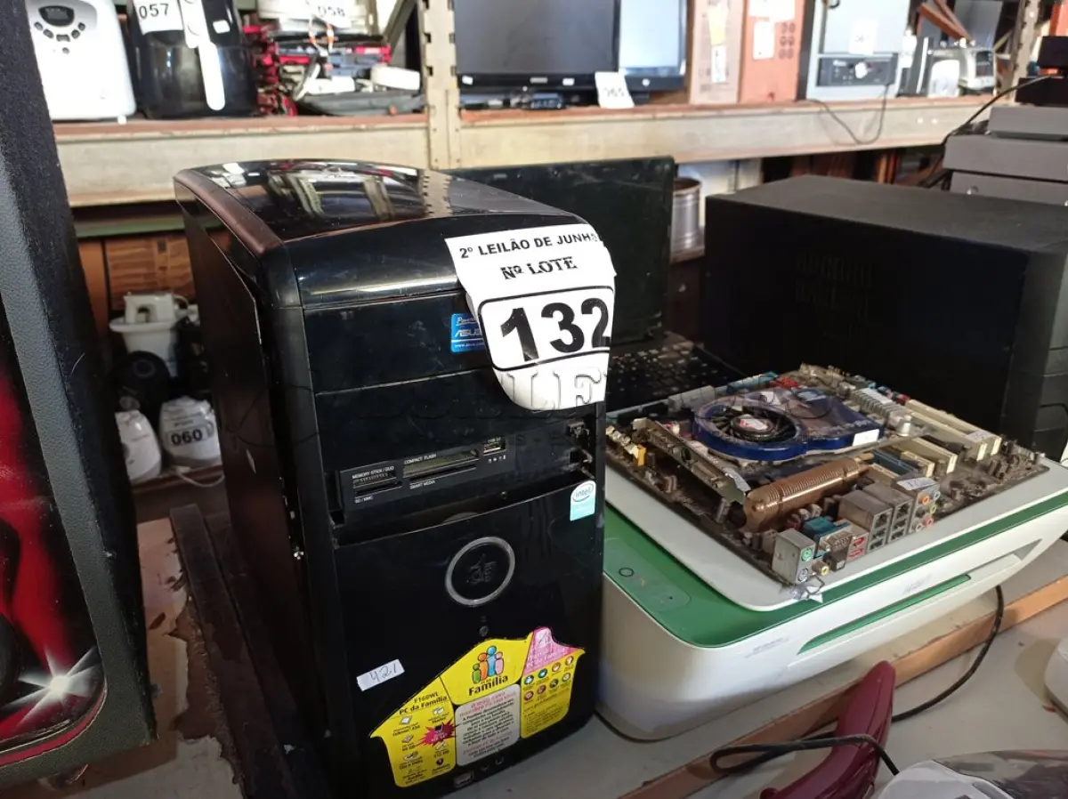 LOTE 132 - 04 NOTEBOOKS MARCAS E MODELOS DIVERSOS PARA RETIRADA DE PEÇAS, 01 CPU, 01 PLACA MÃE, 01 PLACA DE VÍDEO E 01 IMPRESSORA MARCA HP.  (NO ESTADO) ATENÇÃO! FAZER A VISITAÇÃO ANTES DE ARREMATAR, NÃO SABEMOS SE FUNCIONA. LEILÃO NÃO TEM GARANTIA E NEM DEVOLUÇÃO, SUJEITO A POSSÍVEIS AVARIAS VISÍVEIS/OCULTAS E/OU AUSÊNCIA DE COMPONENTES.
