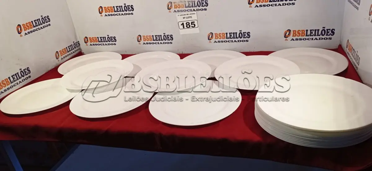 LOTE 185 - 21 PRATOS. (NO ESTADO) ATENÇÃO! FAZER A VISITAÇÃO ANTES DE ARREMATAR, NÃO SABEMOS SE FUNCIONA. LEILÃO NÃO TEM GARANTIA E NEM DEVOLUÇÃO, SUJEITO A POSSÍVEIS AVARIAS VISÍVEIS/OCULTAS E/OU AUSÊNCIA DE COMPONENTES.