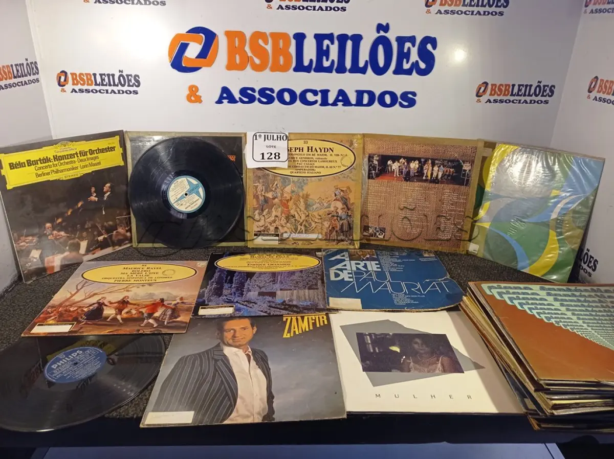 LOTE 128 - 01 LOTE COM DIVERSOS LPS VARIADOS. (NO ESTADO) ATENÇÃO! FAZER A VISITAÇÃO ANTES DE ARREMATAR, NÃO SABEMOS SE FUNCIONA. LEILÃO NÃO TEM GARANTIA E NEM DEVOLUÇÃO, SUJEITO A POSSÍVEIS AVARIAS VISÍVEIS/OCULTAS E/OU AUSÊNCIA DE COMPONENTES.