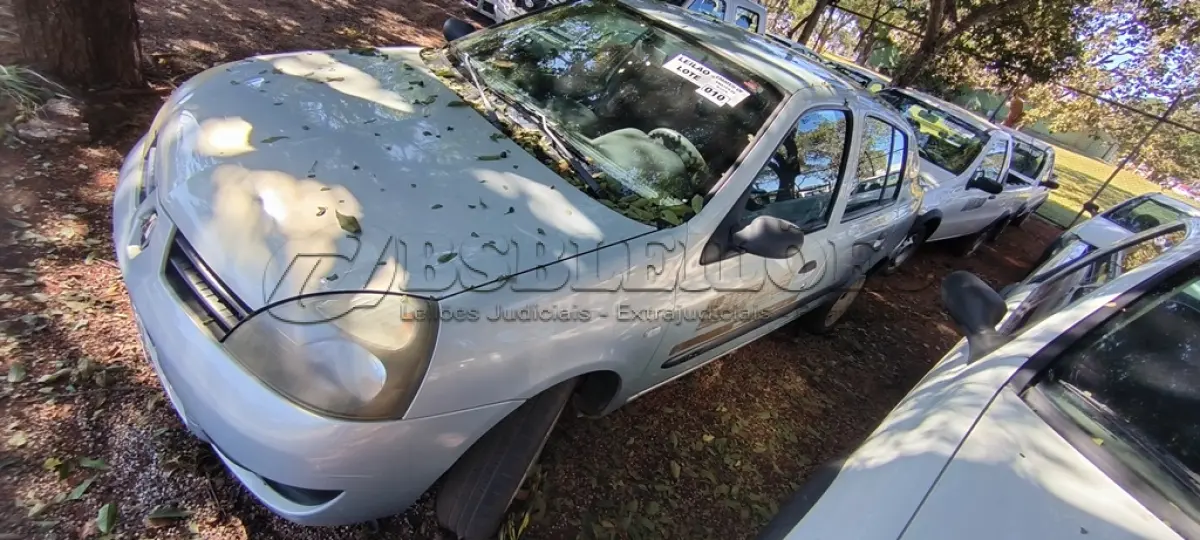 LOTE 010 - 01 RENAULT CLIO; PLACA: JHM-0547; ANO: 2008. CHASSI: 8A1LB8E058L032091, RENAVAM: 00973903783; (NO ESTADO)