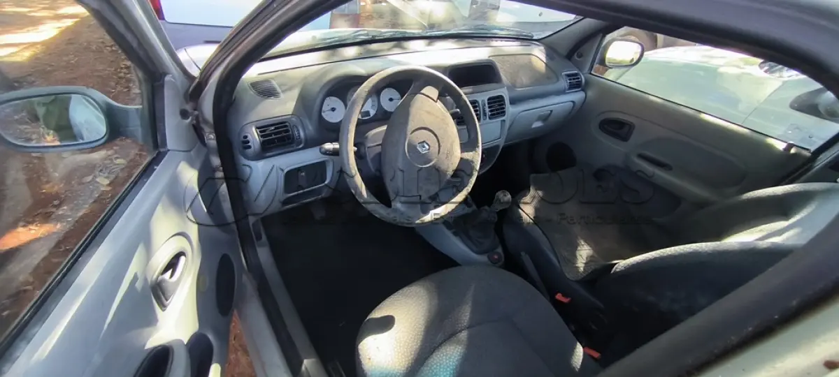 LOTE 011 - 01 RENAULT CLIO AUT1616VS; PLACA: JHM-0597; ANO: 2008. CHASSI: 8A1LB8E058L031615, RENAVAM: 00973881860; (NO ESTADO)