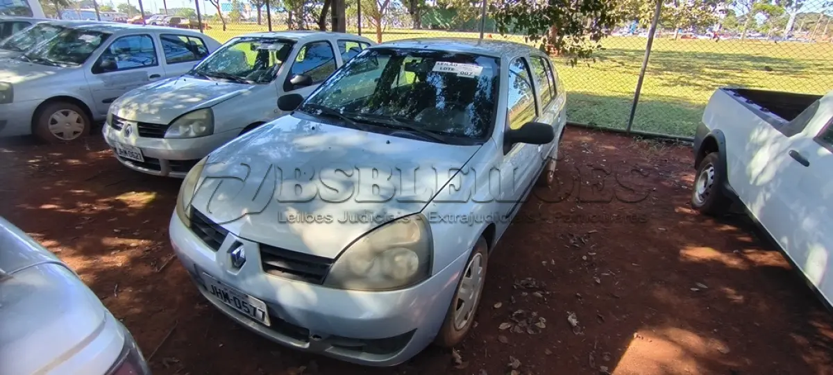 LOTE 007 - 01 RENAULT CLIO AUT1616VS; PLACA: JHM-0577; ANO: 2008; CHASSI: 8A1LB8E058L033258, RENAVAM: 00973885203; VEÍCULO NÃO FUNCIONA, CORREIA DENTADA QUEBRADA. (NO ESTADO)
