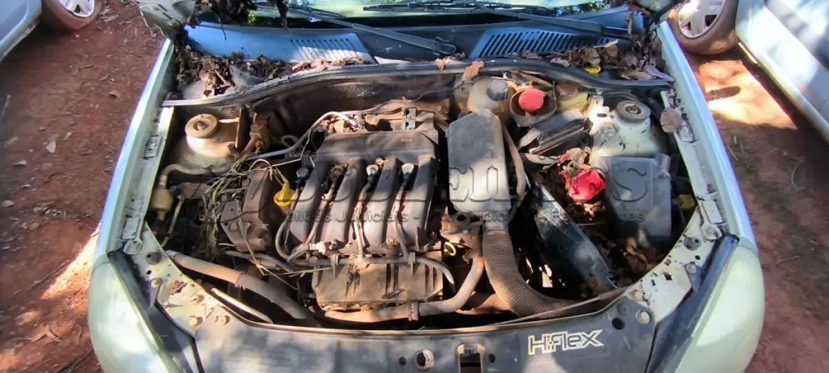 LOTE 008 - 01 RENAULT CLIO AUT1616VS; PLACA: JHM-0627; ANO: 2008. CHASSI: 8A1LB8E058L033341, RENAVAM: 00973873230;(NO ESTADO)