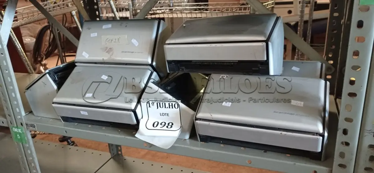 LOTE 098 - 08 SCANNER'S DIVERSAS MARCAS. (NO ESTADO) ATENÇÃO! FAZER A VISITAÇÃO ANTES DE ARREMATAR, NÃO SABEMOS SE FUNCIONA. LEILÃO NÃO TEM GARANTIA E NEM DEVOLUÇÃO, SUJEITO A POSSÍVEIS AVARIAS VISÍVEIS/OCULTAS E/OU AUSÊNCIA DE COMPONENTES.