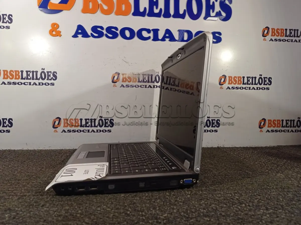 LOTE 001 - 01 NOTEBOOK MODELO 6670 VECTOR SEM FONTE 20V. (NO ESTADO) ATENÇÃO! FAZER A VISITAÇÃO ANTES DE ARREMATAR, NÃO SABEMOS SE FUNCIONA. LEILÃO NÃO TEM GARANTIA E NEM DEVOLUÇÃO, SUJEITO A POSSÍVEIS AVARIAS VISÍVEIS/OCULTAS E/OU AUSÊNCIA DE COMPONENTES.