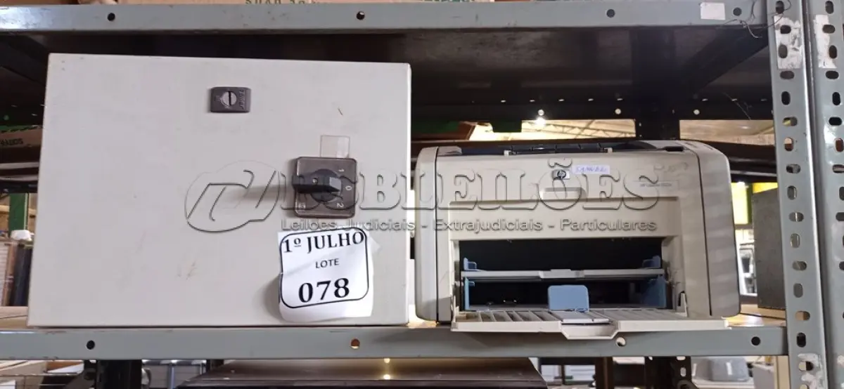 LOTE 078 - 01 IMPRESSORA HP LASER JET 1022N E 01 QUADRO DE ENERGIA. (NO ESTADO) ATENÇÃO! FAZER A VISITAÇÃO ANTES DE ARREMATAR, NÃO SABEMOS SE FUNCIONA. LEILÃO NÃO TEM GARANTIA E NEM DEVOLUÇÃO, SUJEITO A POSSÍVEIS AVARIAS VISÍVEIS/OCULTAS E/OU AUSÊNCIA DE COMPONENTES.