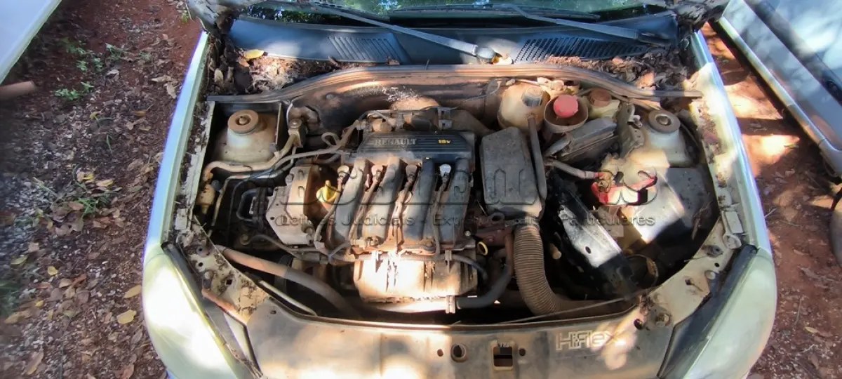 LOTE 014 - 01 RENAULT CLIO AUT1616VS; PLACA: JHM-0617; ANO: 2008. CHASSI: 8A1LB8E058L030886, RENAVAM: 00973876700;(NO ESTADO)