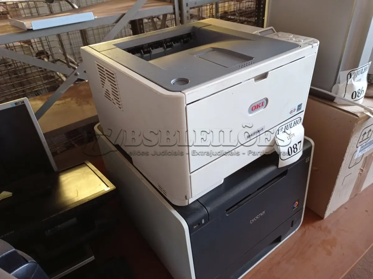 LOTE 087 - 02 IMPRESSORAS, SENDO 01 B431DN+ MARCA OKI 110V E 01 HL41 MARCA BROTHER 110V. (NO ESTADO) ATENÇÃO! FAZER A VISITAÇÃO ANTES DE ARREMATAR, NÃO SABEMOS SE FUNCIONA. LEILÃO NÃO TEM GARANTIA E NEM DEVOLUÇÃO, SUJEITO A POSSÍVEIS AVARIAS VISÍVEIS/OCULTAS E/OU AUSÊNCIA DE COMPONENTES.