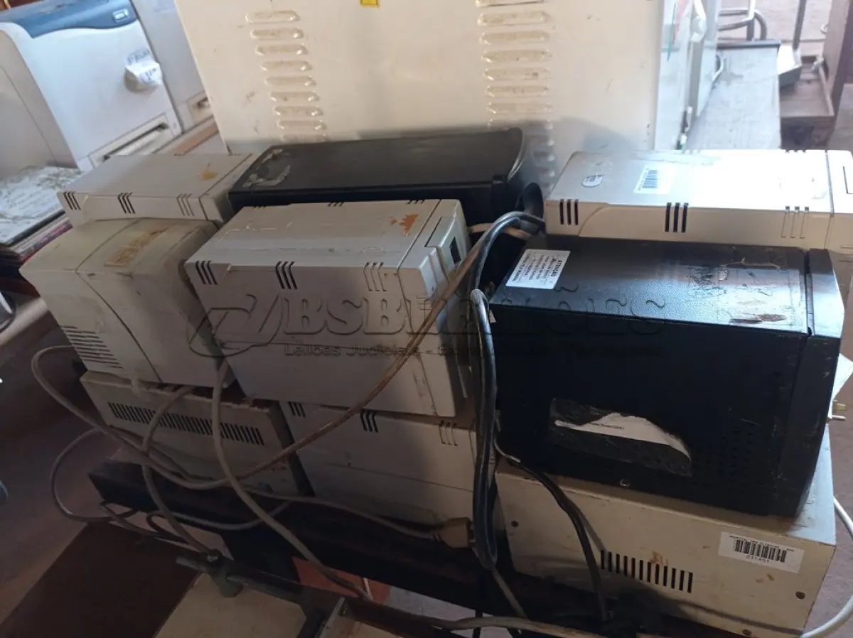 LOTE 172 - 10 ESTABILIZADORES MARCAS E MODELOS DIVERSOS. (NO ESTADO) ATENÇÃO! FAZER A VISITAÇÃO ANTES DE ARREMATAR, NÃO SABEMOS SE FUNCIONA. LEILÃO NÃO TEM GARANTIA E NEM DEVOLUÇÃO, SUJEITO A POSSÍVEIS AVARIAS VISÍVEIS/OCULTAS E/OU AUSÊNCIA DE COMPONENTES.