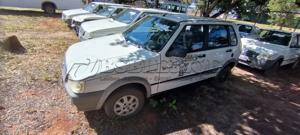 LOTE 034 - 01 FIAT UNO MILLE WAY ECON; PLACA: JIC-6488; ANO: 2009.  CHASSI: 9BD15844AA6321794, RENAVAM: 00165553570; (VEÍCULO NÃO FUNCIONA, BOMBA DE COMBUSTÍVEL TRAVADA). (NO ESTADO)
