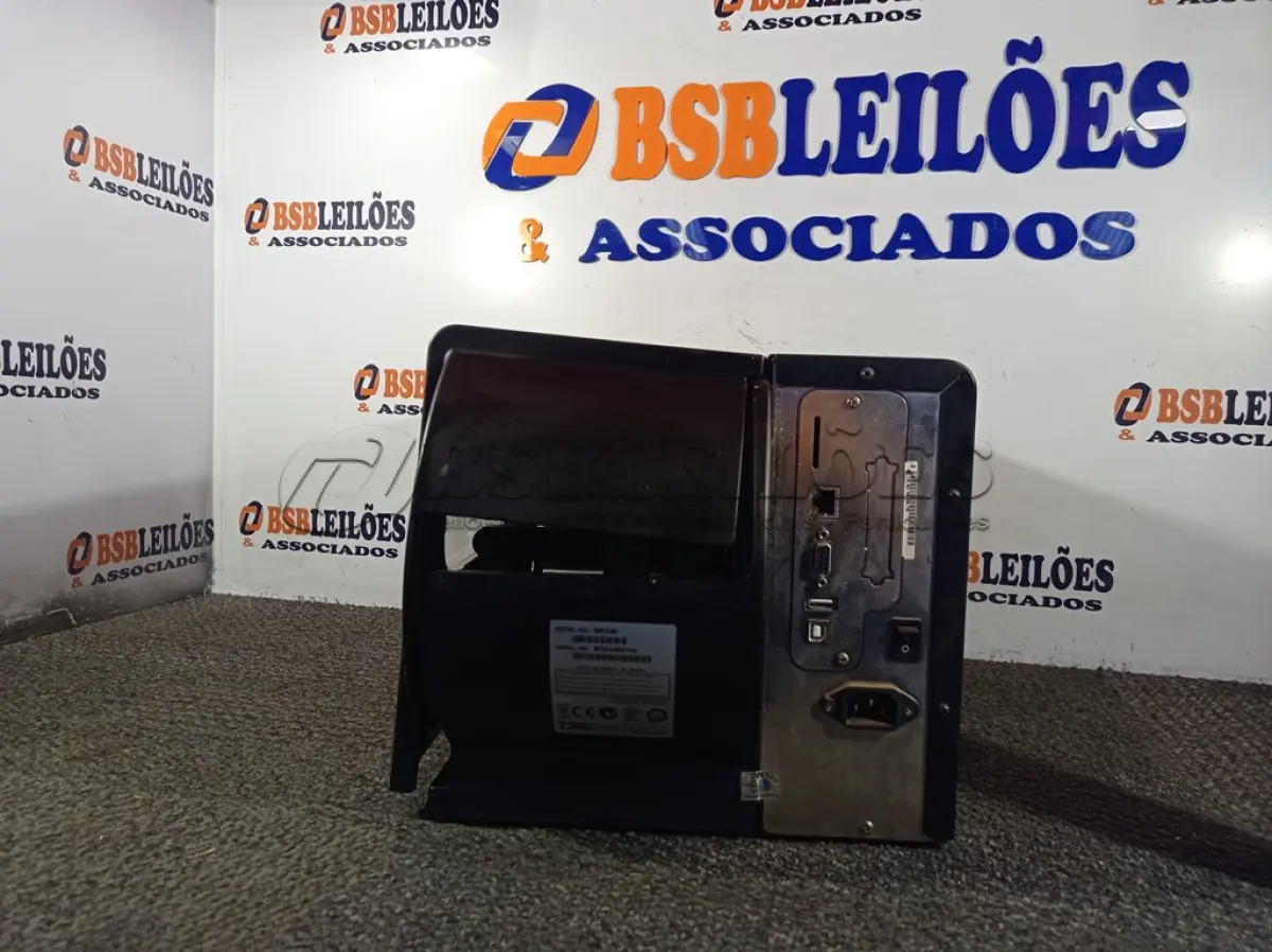 LOTE 066 - 01 IMPRESSORA TÉRMICA MODELO: ME240. (NO ESTADO) ATENÇÃO! FAZER A VISITAÇÃO ANTES DE ARREMATAR, NÃO SABEMOS SE FUNCIONA. LEILÃO NÃO TEM GARANTIA E NEM DEVOLUÇÃO, SUJEITO A POSSÍVEIS AVARIAS VISÍVEIS/OCULTAS E/OU AUSÊNCIA DE COMPONENTES.