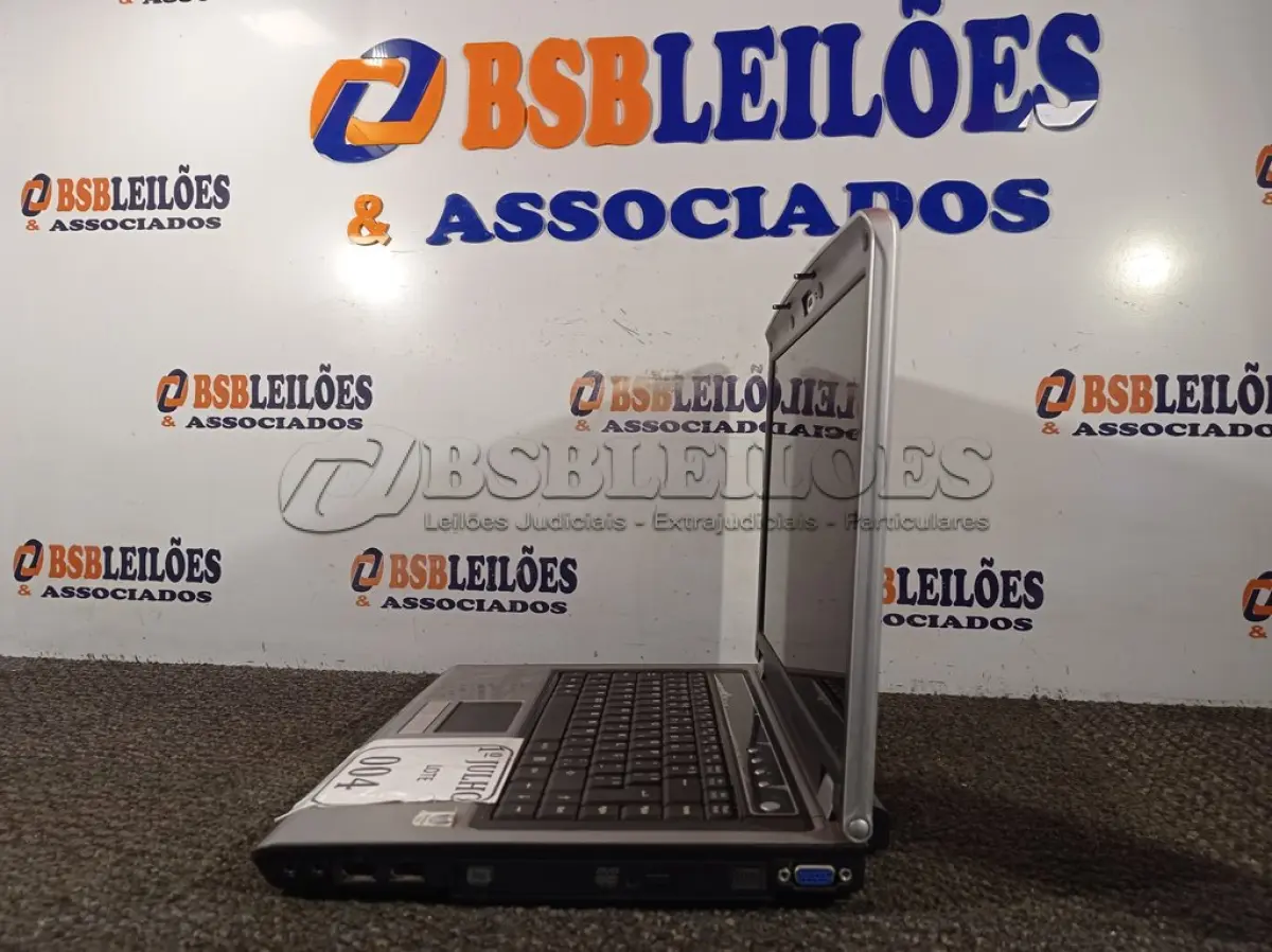 LOTE 004 - 01 NOTEBOOK MODELO: 6670 VECTOR SEM FONTE 20V. (NO ESTADO) ATENÇÃO! FAZER A VISITAÇÃO ANTES DE ARREMATAR, NÃO SABEMOS SE FUNCIONA. LEILÃO NÃO TEM GARANTIA E NEM DEVOLUÇÃO, SUJEITO A POSSÍVEIS AVARIAS VISÍVEIS/OCULTAS E/OU AUSÊNCIA DE COMPONENTES.