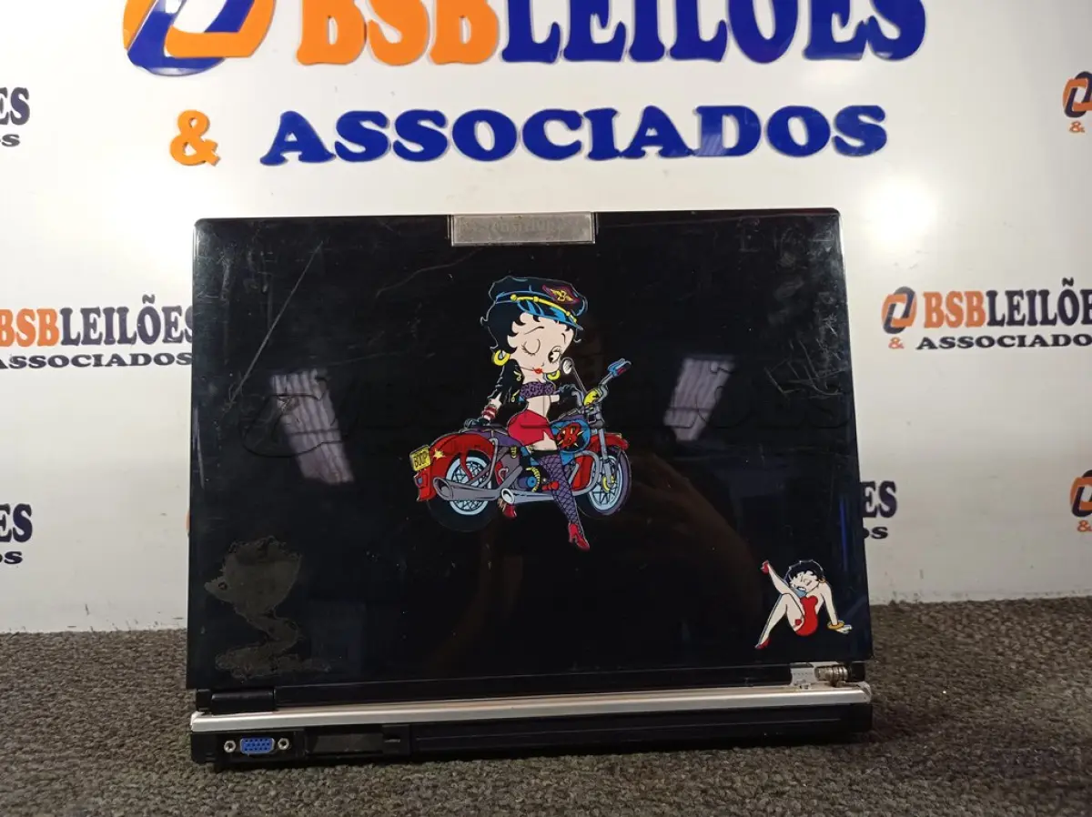 LOTE 006 - 01 NOTEBOOK MODELO: Z896 MARCA POSITIVO 19V SEM FONTE. (NO ESTADO) ATENÇÃO! FAZER A VISITAÇÃO ANTES DE ARREMATAR, NÃO SABEMOS SE FUNCIONA. LEILÃO NÃO TEM GARANTIA E NEM DEVOLUÇÃO, SUJEITO A POSSÍVEIS AVARIAS VISÍVEIS/OCULTAS E/OU AUSÊNCIA DE COMPONENTES.