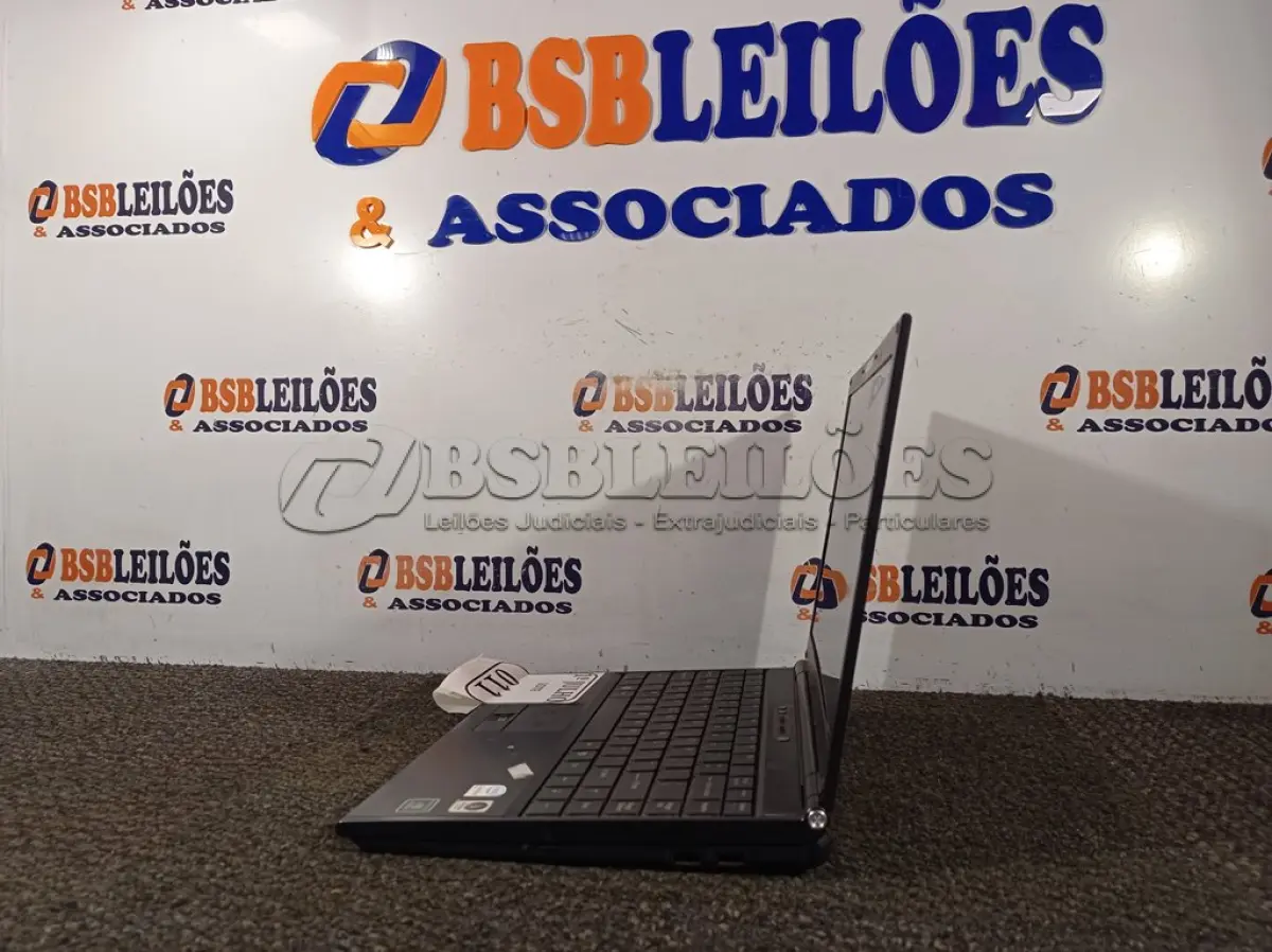 LOTE 011 - 01 NOTEBOOK MODELO: PCG-6S7P MARCA SONY SEM FONTE 19.5V.(NO ESTADO) ATENÇÃO! FAZER A VISITAÇÃO ANTES DE ARREMATAR, NÃO SABEMOS SE FUNCIONA. LEILÃO NÃO TEM GARANTIA E NEM DEVOLUÇÃO, SUJEITO A POSSÍVEIS AVARIAS VISÍVEIS/OCULTAS E/OU AUSÊNCIA DE COMPONENTES.