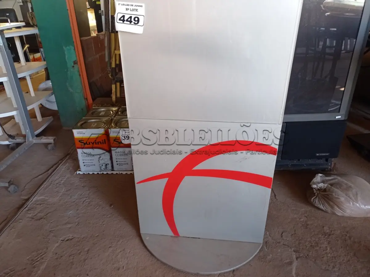 LOTE 449 - 01 PLACA DE PROPAGANDA. (NO ESTADO) ATENÇÃO! FAZER A VISITAÇÃO ANTES DE ARREMATAR, NÃO SABEMOS SE FUNCIONA. LEILÃO NÃO TEM GARANTIA E NEM DEVOLUÇÃO, SUJEITO A POSSÍVEIS AVARIAS VISÍVEIS/OCULTAS E/OU AUSÊNCIA DE COMPONENTES.