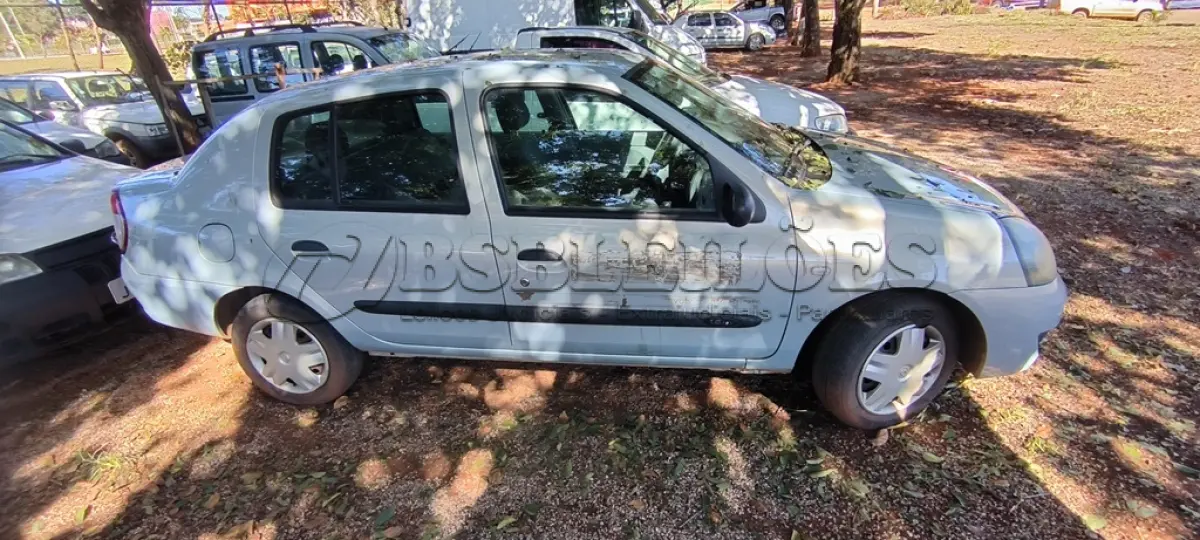 LOTE 010 - 01 RENAULT CLIO; PLACA: JHM-0547; ANO: 2008. CHASSI: 8A1LB8E058L032091, RENAVAM: 00973903783; (NO ESTADO)