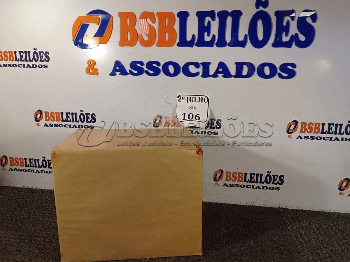 LOTE 106 - 05 KITS DE SISTEMA OPERACIONAL E APLICATIVOS PARA ESTAÇÕES DE TRABALHO E SERVIDORES. (NO ESTADO) ATENÇÃO! FAZER A VISITAÇÃO ANTES DE ARREMATAR, NÃO SABEMOS SE FUNCIONA. LEILÃO NÃO TEM GARANTIA E NEM DEVOLUÇÃO, SUJEITO A POSSÍVEIS AVARIAS VISÍVEIS/OCULTAS E/OU AUSÊNCIA DE COMPONENTES.