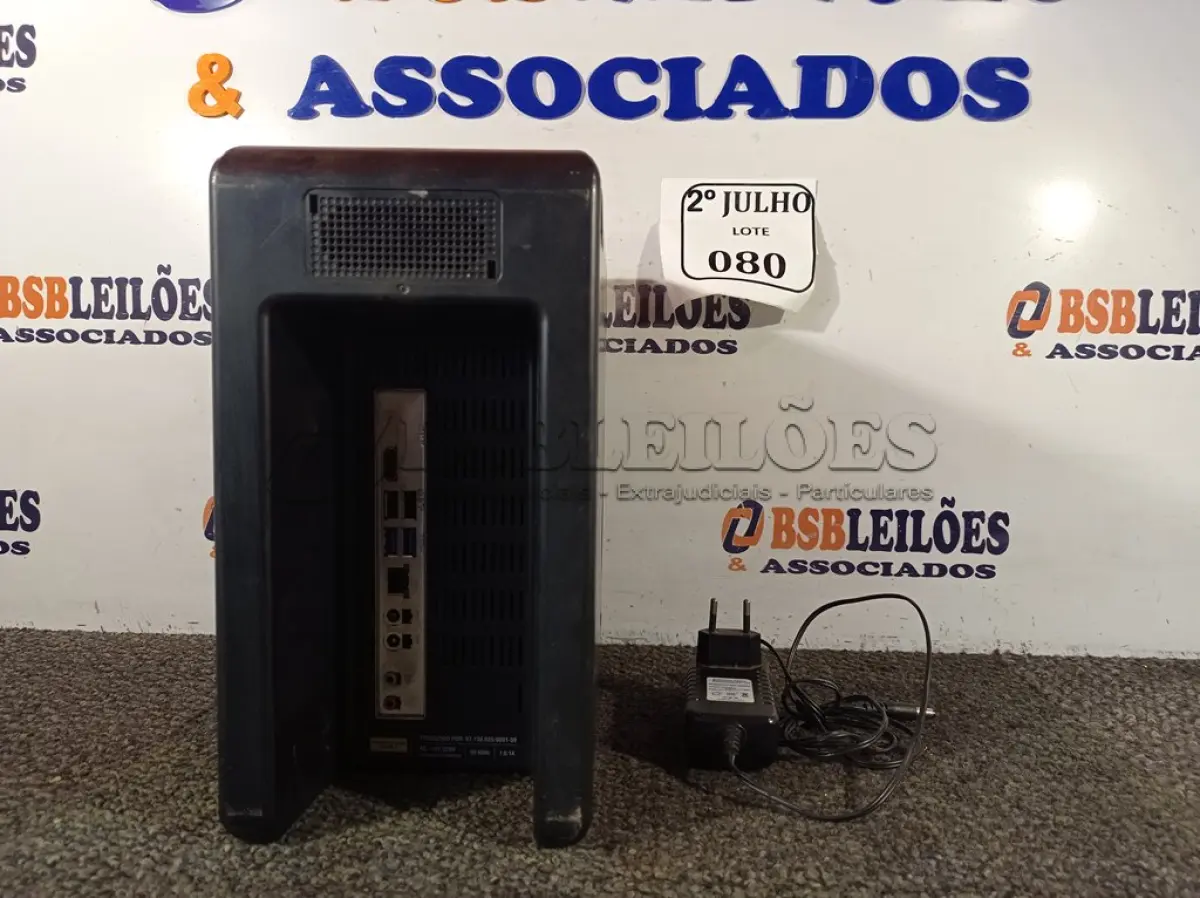 LOTE 080 - 01 MINI PC DDR3 COM HDMI. (NO ESTADO) ATENÇÃO! FAZER A VISITAÇÃO ANTES DE ARREMATAR, NÃO SABEMOS SE FUNCIONA. LEILÃO NÃO TEM GARANTIA E NEM DEVOLUÇÃO, SUJEITO A POSSÍVEIS AVARIAS VISÍVEIS/OCULTAS E/OU AUSÊNCIA DE COMPONENTES.