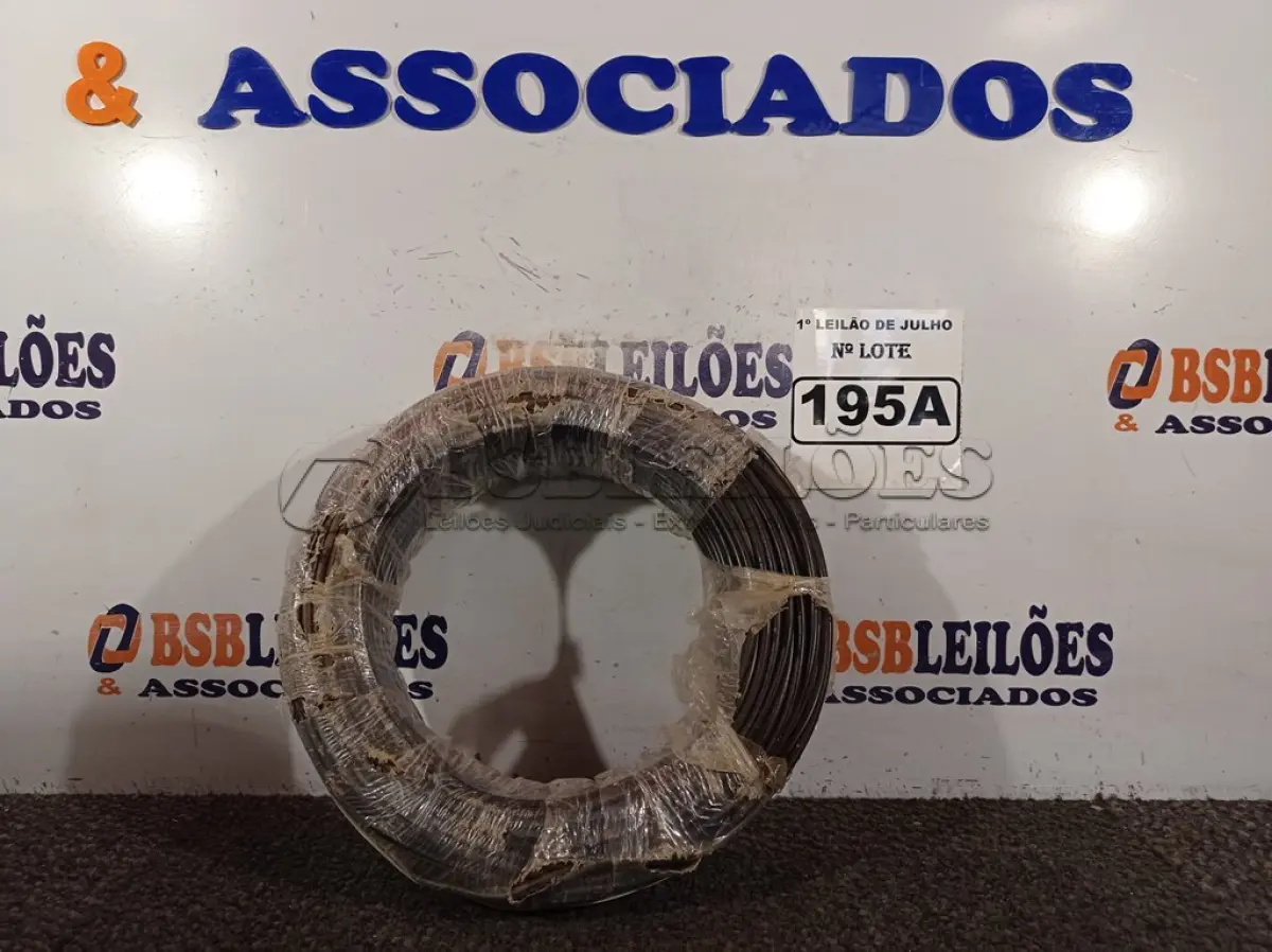 LOTE 195 - 01 ROLO DE CABO FLEXÍVEL 1×4,00MM NA COR PRETA. (NO ESTADO) ATENÇÃO! FAZER A VISITAÇÃO ANTES DE ARREMATAR, NÃO SABEMOS SE FUNCIONA. LEILÃO NÃO TEM GARANTIA E NEM DEVOLUÇÃO, SUJEITO A POSSÍVEIS AVARIAS VISÍVEIS/OCULTAS E/OU AUSÊNCIA DE COMPONENTES.