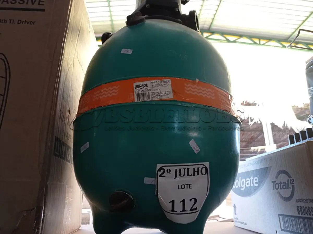 LOTE 112 - 01 FILTRO PARA PISCINA. (NO ESTADO) ATENÇÃO! FAZER A VISITAÇÃO ANTES DE ARREMATAR, NÃO SABEMOS SE FUNCIONA. LEILÃO NÃO TEM GARANTIA E NEM DEVOLUÇÃO, SUJEITO A POSSÍVEIS AVARIAS VISÍVEIS/OCULTAS E/OU AUSÊNCIA DE COMPONENTES.