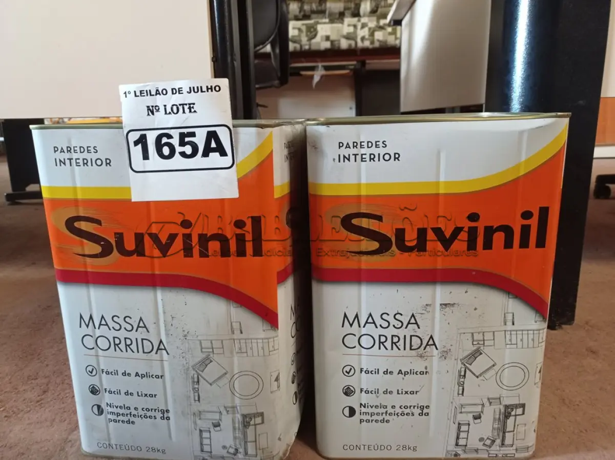 LOTE 165 - 02 LATAS DE MASSA CORRIDA PARA PAREDES INTERIOR CONTENDO 28KG CADA MARCA SUVINIL. (NO ESTADO) ATENÇÃO! FAZER A VISITAÇÃO ANTES DE ARREMATAR, NÃO SABEMOS SE FUNCIONA. LEILÃO NÃO TEM GARANTIA E NEM DEVOLUÇÃO, SUJEITO A POSSÍVEIS AVARIAS VISÍVEIS/OCULTAS E/OU AUSÊNCIA DE COMPONENTES.