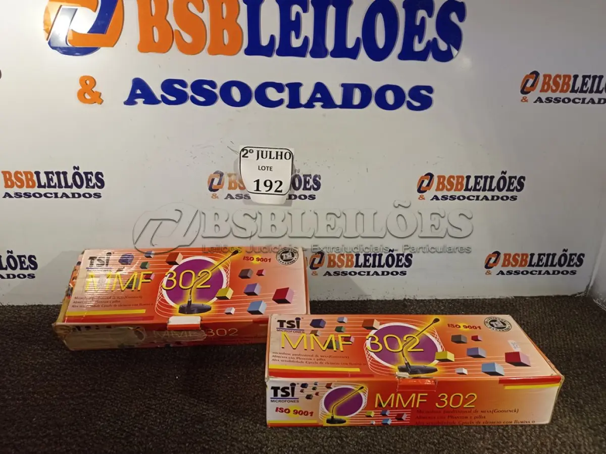 LOTE 192 - 02 MICROFONES DE MESA PROFISSIONAL MMF 302. (NO ESTADO) ATENÇÃO! FAZER A VISITAÇÃO ANTES DE ARREMATAR, NÃO SABEMOS SE FUNCIONA. LEILÃO NÃO TEM GARANTIA E NEM DEVOLUÇÃO, SUJEITO A POSSÍVEIS AVARIAS VISÍVEIS/OCULTAS E/OU AUSÊNCIA DE COMPONENTES.