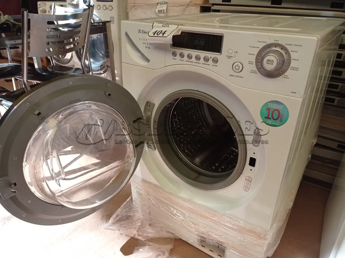 LOTE 404 - 01 LAVA E SECA ELETROLUX 9KG220V  (NO ESTADO) ATENÇÃO! FAZER A VISITAÇÃO ANTES DE ARREMATAR, NÃO SABEMOS SE FUNCIONA. LEILÃO NÃO TEM GARANTIA E NEM DEVOLUÇÃO, SUJEITO A POSSÍVEIS AVARIAS VISÍVEIS/OCULTAS E/OU AUSÊNCIA DE COMPONENTES.