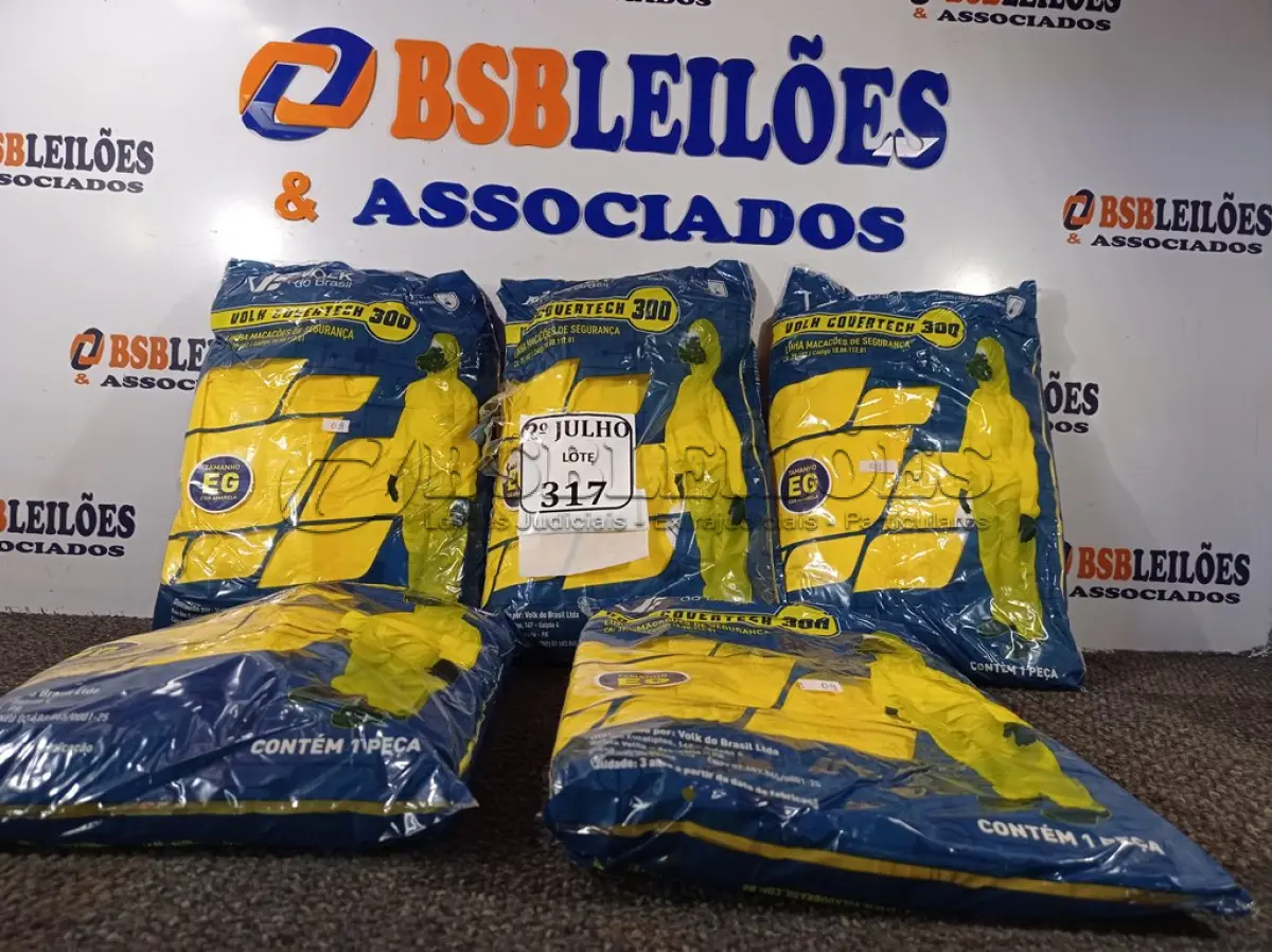 LOTE 317 - 05 MACACÕES DE SEGURANÇA VOLH GOVERTECH 300 TAMANHO EG. (NO ESTADO) ATENÇÃO! FAZER A VISITAÇÃO ANTES DE ARREMATAR, NÃO SABEMOS SE FUNCIONA. LEILÃO NÃO TEM GARANTIA E NEM DEVOLUÇÃO, SUJEITO A POSSÍVEIS AVARIAS VISÍVEIS/OCULTAS E/OU AUSÊNCIA DE COMPONENTES.