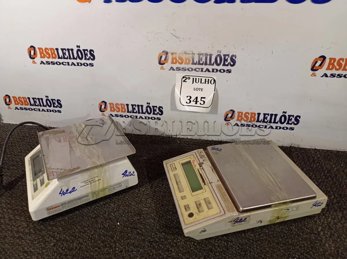 LOTE 345 - 02 BALANÇAS DIGITAIS (NO ESTADO) ATENÇÃO! FAZER A VISITAÇÃO ANTES DE ARREMATAR, NÃO SABEMOS SE FUNCIONA. LEILÃO NÃO TEM GARANTIA E NEM DEVOLUÇÃO, SUJEITO A POSSÍVEIS AVARIAS VISÍVEIS/OCULTAS E/OU AUSÊNCIA DE COMPONENTES.