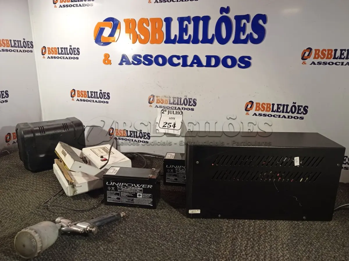 LOTE 254 - 01 SELADORA PEQUENA ,02 BATERIAS PARA NOBREAK ,01 ESTABILIZADOR E 01 NOBREAK (NO ESTADO) ATENÇÃO! FAZER A VISITAÇÃO ANTES DE ARREMATAR, NÃO SABEMOS SE FUNCIONA. LEILÃO NÃO TEM GARANTIA E NEM DEVOLUÇÃO, SUJEITO A POSSÍVEIS AVARIAS VISÍVEIS/OCULTAS E/OU AUSÊNCIA DE COMPONENTES.