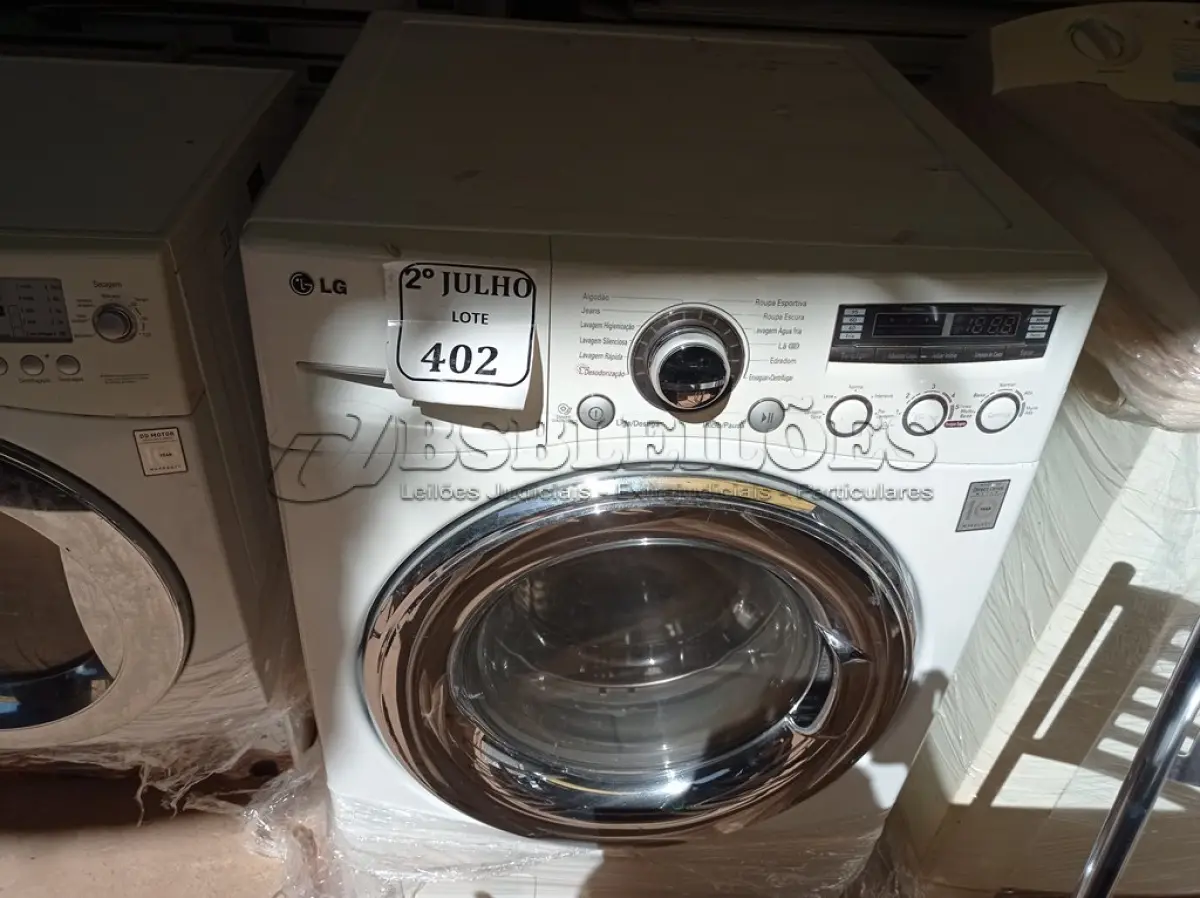 LOTE 402 - 01 LAVA E SECA MARCA LG 12KG (NO ESTADO) ATENÇÃO! FAZER A VISITAÇÃO ANTES DE ARREMATAR, NÃO SABEMOS SE FUNCIONA. LEILÃO NÃO TEM GARANTIA E NEM DEVOLUÇÃO, SUJEITO A POSSÍVEIS AVARIAS VISÍVEIS/OCULTAS E/OU AUSÊNCIA DE COMPONENTES.