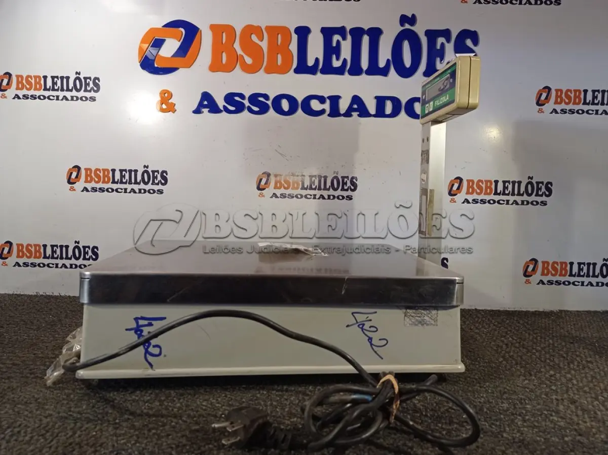 LOTE 234 - 01 BALANÇA FILIZOLA 60KG (NO ESTADO) ATENÇÃO! FAZER A VISITAÇÃO ANTES DE ARREMATAR, NÃO SABEMOS SE FUNCIONA. LEILÃO NÃO TEM GARANTIA E NEM DEVOLUÇÃO, SUJEITO A POSSÍVEIS AVARIAS VISÍVEIS/OCULTAS E/OU AUSÊNCIA DE COMPONENTES.