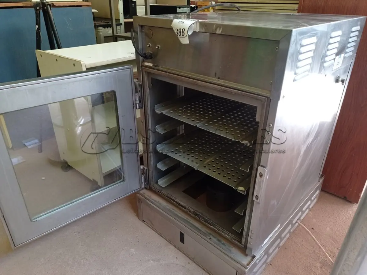 LOTE 336 - 01 FORNO ELÉTRICO HENNY PENNY MOD:HHC-983 240VOLTS (NO ESTADO) ATENÇÃO! FAZER A VISITAÇÃO ANTES DE ARREMATAR, NÃO SABEMOS SE FUNCIONA. LEILÃO NÃO TEM GARANTIA E NEM DEVOLUÇÃO, SUJEITO A POSSÍVEIS AVARIAS VISÍVEIS/OCULTAS E/OU AUSÊNCIA DE COMPONENTES.