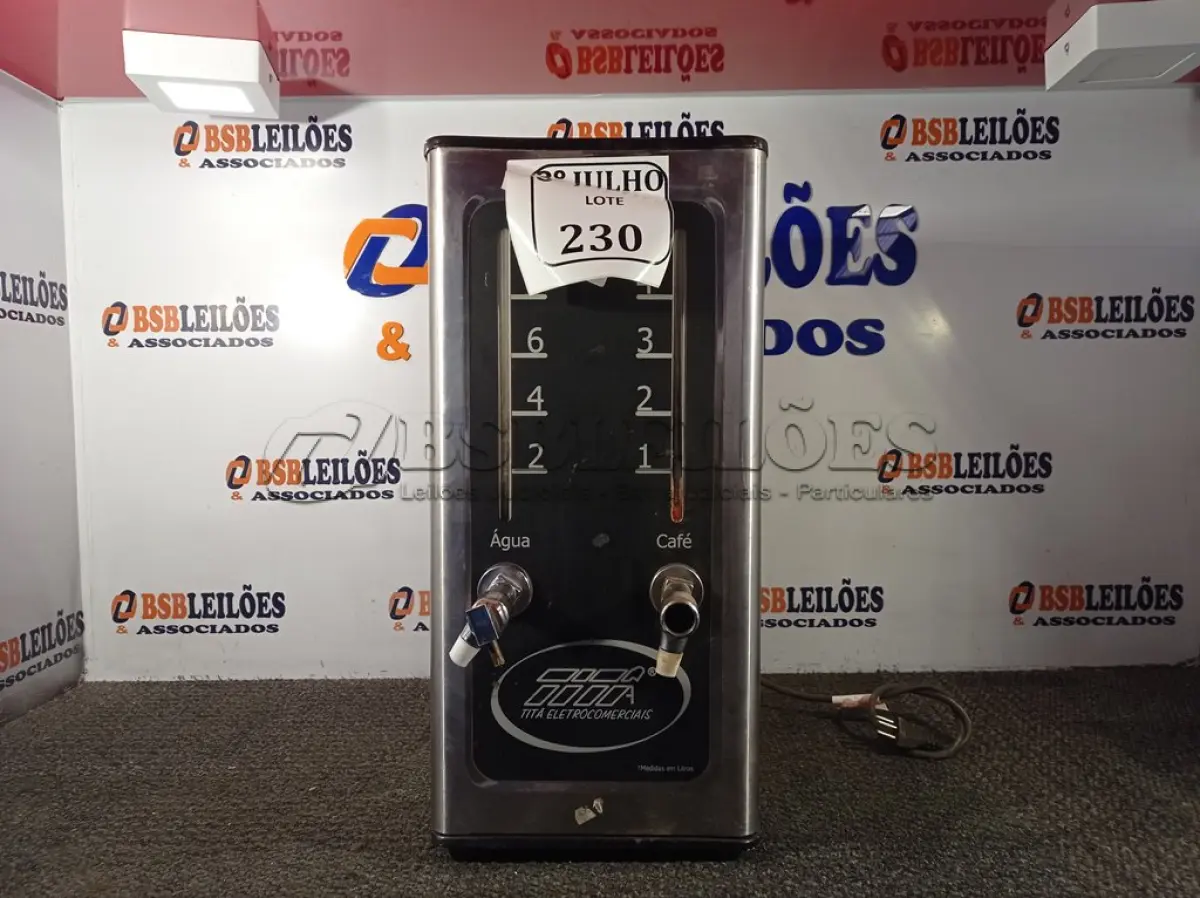 LOTE 230 - 01 CAFETEIRA INDUSTRIAL MARCA TITÃ 220V. (NO ESTADO) ATENÇÃO! FAZER A VISITAÇÃO ANTES DE ARREMATAR, NÃO SABEMOS SE FUNCIONA. LEILÃO NÃO TEM GARANTIA E NEM DEVOLUÇÃO, SUJEITO A POSSÍVEIS AVARIAS VISÍVEIS/OCULTAS E/OU AUSÊNCIA DE COMPONENTES.