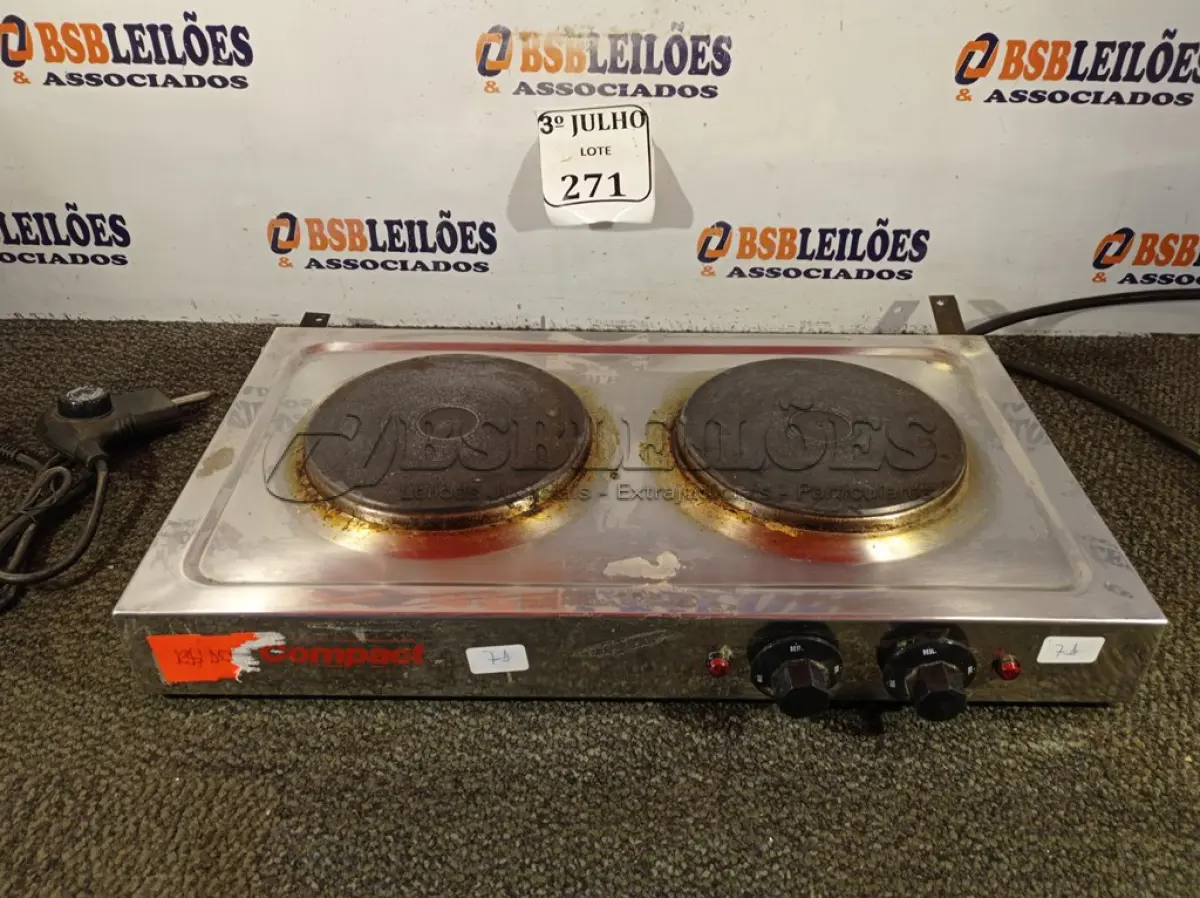 LOTE 271 - 01 FOGÃO ELETRICO 02 BOCAS MARCA COMPACT 220V. (NO ESTADO) ATENÇÃO! FAZER A VISITAÇÃO ANTES DE ARREMATAR, NÃO SABEMOS SE FUNCIONA. LEILÃO NÃO TEM GARANTIA E NEM DEVOLUÇÃO, SUJEITO A POSSÍVEIS AVARIAS VISÍVEIS/OCULTAS E/OU AUSÊNCIA DE COMPONENTES.
