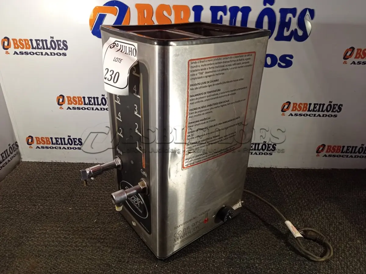 LOTE 230 - 01 CAFETEIRA INDUSTRIAL MARCA TITÃ 220V. (NO ESTADO) ATENÇÃO! FAZER A VISITAÇÃO ANTES DE ARREMATAR, NÃO SABEMOS SE FUNCIONA. LEILÃO NÃO TEM GARANTIA E NEM DEVOLUÇÃO, SUJEITO A POSSÍVEIS AVARIAS VISÍVEIS/OCULTAS E/OU AUSÊNCIA DE COMPONENTES.