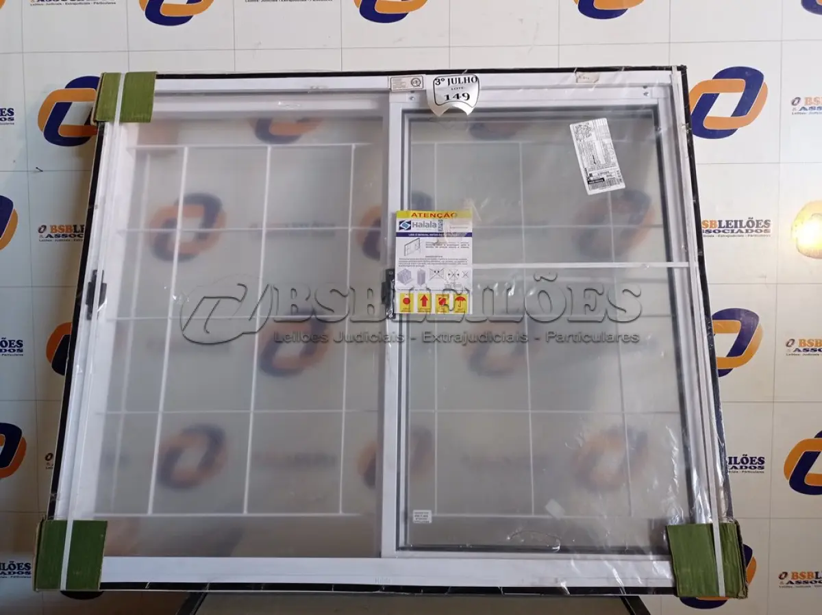 LOTE 149 - 5.012 - JANELA COR TRAD PRONTA 120X100 QUAD REQ12(1F1M) -HAIALA NOVO. (NO ESTADO)