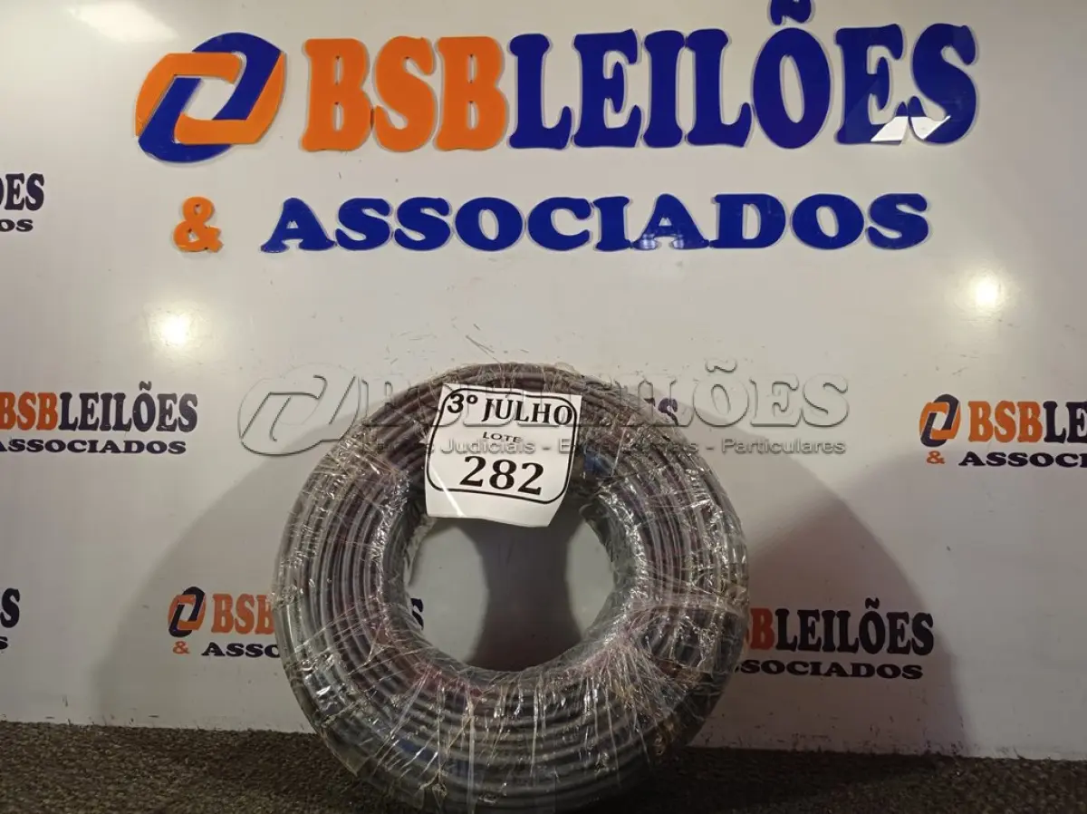 LOTE 282 - 01 ROLO DE CABO FLEXÍVEL 1×10,00MM NA COR PRETO. (NO ESTADO) ATENÇÃO! FAZER A VISITAÇÃO ANTES DE ARREMATAR, NÃO SABEMOS SE FUNCIONA. LEILÃO NÃO TEM GARANTIA E NEM DEVOLUÇÃO, SUJEITO A POSSÍVEIS AVARIAS VISÍVEIS/OCULTAS E/OU AUSÊNCIA DE COMPONENTES.