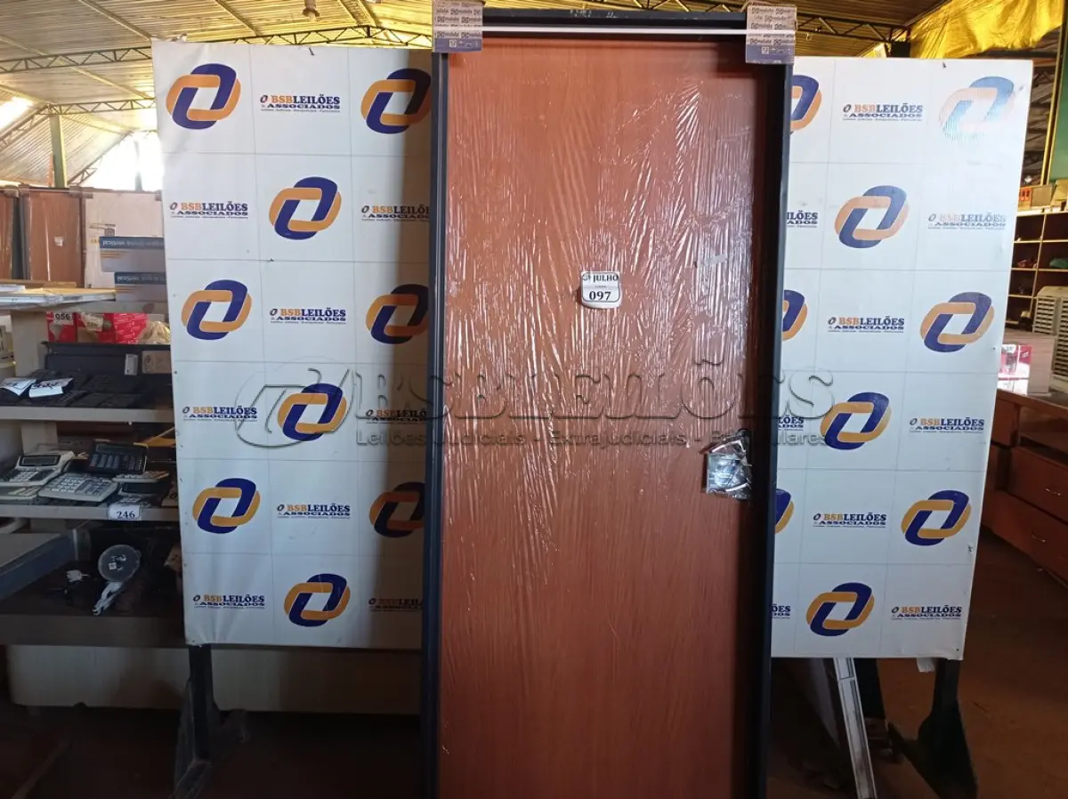 LOTE 097 - 4.552 - PORTA MOGNO 085X215 ESQ REQ12 - HAIALA NOVO. (NO ESTADO)