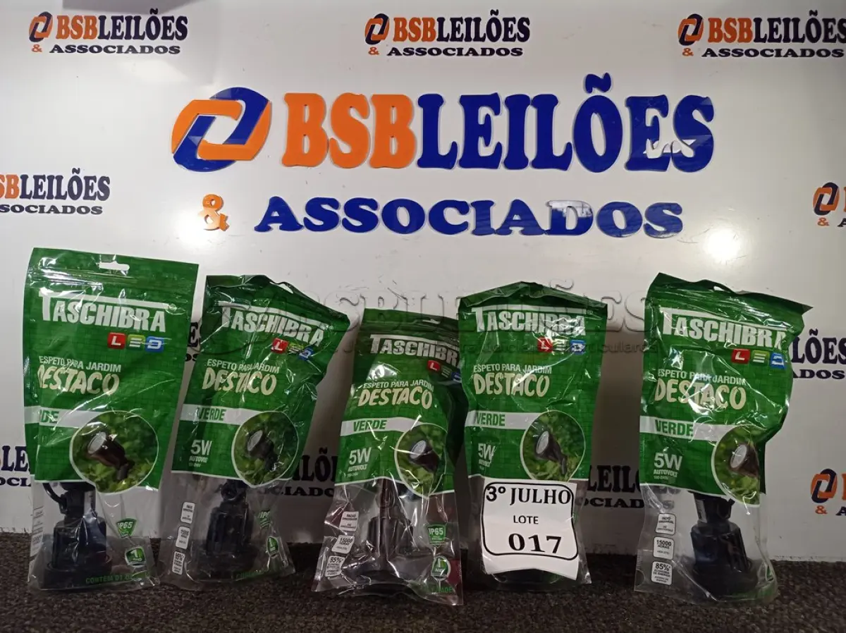 LOTE 017 - 05 ESPETOS P/ JARDIM DESTACO LED 5W VERDE - TASHIBRA NOVO. (NO ESTADO)