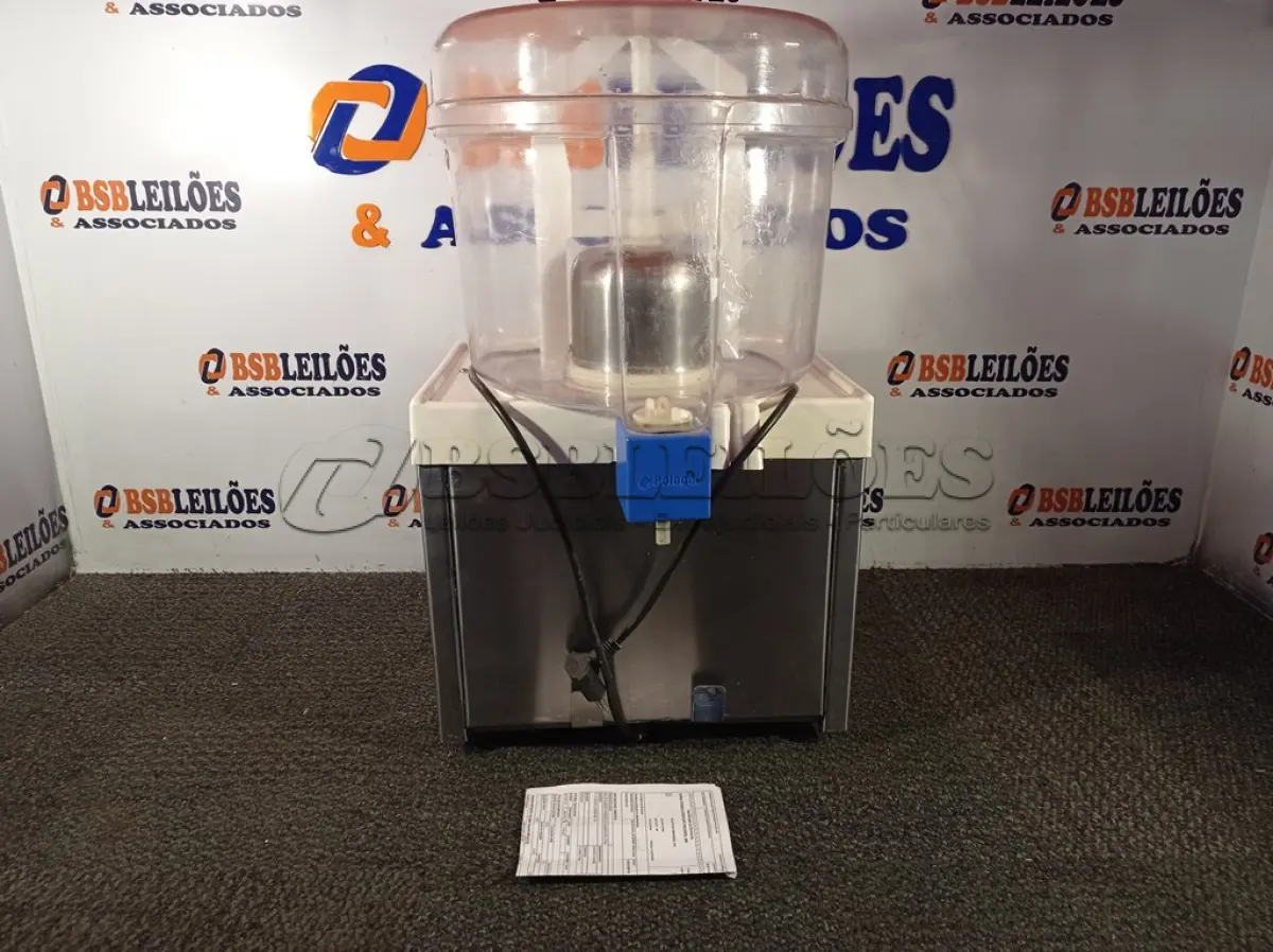 LOTE 233 - 01 REFRESQUEIRA DE 01 CUBA REDONDA MARCA POLOGEL 220V. (NO ESTADO) ATENÇÃO! FAZER A VISITAÇÃO ANTES DE ARREMATAR, NÃO SABEMOS SE FUNCIONA. LEILÃO NÃO TEM GARANTIA E NEM DEVOLUÇÃO, SUJEITO A POSSÍVEIS AVARIAS VISÍVEIS/OCULTAS E/OU AUSÊNCIA DE COMPONENTES.