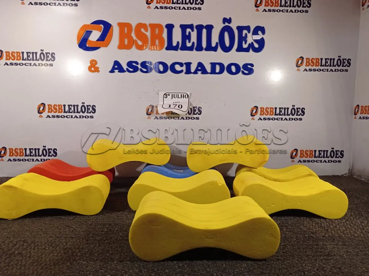 LOTE 170 - 09 POLIBÓIAS EVA FLUTUADOR P/ HIDROGINÁSTICA/NATAÇÃO. (NO ESTADO) ATENÇÃO! FAZER A VISITAÇÃO ANTES DE ARREMATAR, NÃO SABEMOS SE FUNCIONA. LEILÃO NÃO TEM GARANTIA E NEM DEVOLUÇÃO, SUJEITO A POSSÍVEIS AVARIAS VISÍVEIS/OCULTAS E/OU AUSÊNCIA DE COMPONENTES.
