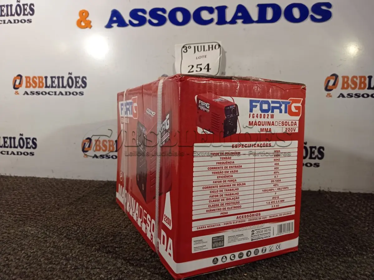 LOTE 254 - 01 MÁQUINA DE SOLDA INVERSORA 220V MARCA FORTG NOVA. (NO ESTADO)
