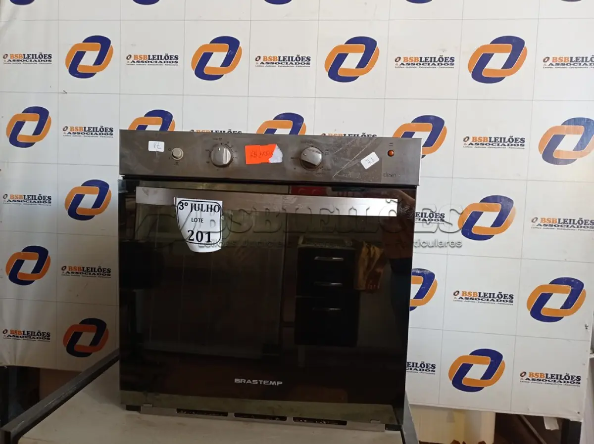 LOTE 201 - 01 FORNO ELÉTRICO 220V MODELO: BOA61A MARCA BRASTEMP. (NO ESTADO) ATENÇÃO! FAZER A VISITAÇÃO ANTES DE ARREMATAR, NÃO SABEMOS SE FUNCIONA. LEILÃO NÃO TEM GARANTIA E NEM DEVOLUÇÃO, SUJEITO A POSSÍVEIS AVARIAS VISÍVEIS/OCULTAS E/OU AUSÊNCIA DE COMPONENTES.