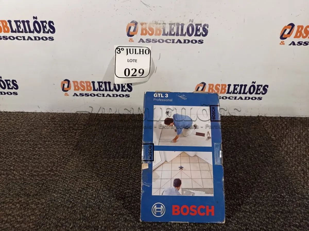 LOTE 029 - 01 NIVEL A LASER PARA LADRILHOS - GTL 3 - BOSCH NOVO. (NO ESTADO)